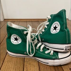 Green converse!